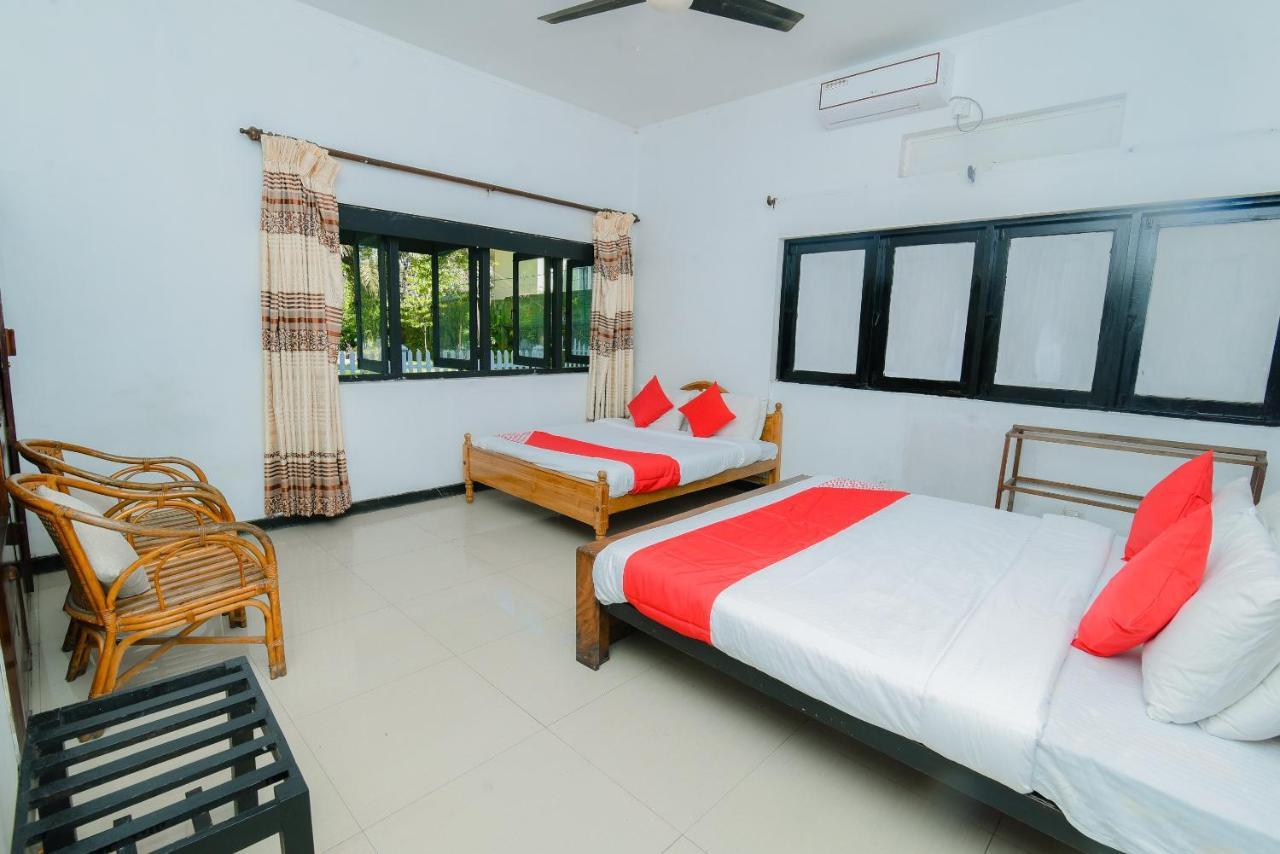 Oyo 479 Water Front Hotel Kandy Ngoại thất bức ảnh
